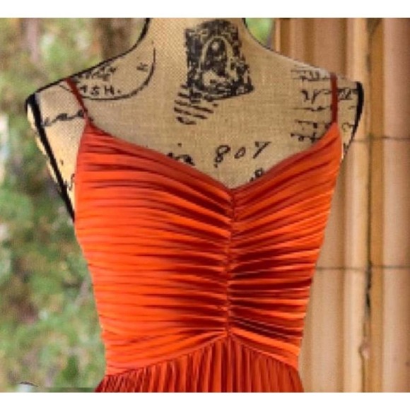 Petal & Pup NAIRA Pleated Maxi Dress Sunset Orange Size 2 - Picture 2 of 9